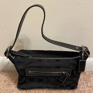 Coach Purse: 6044 Black Signature Hobo Bag